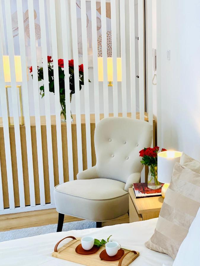 Apartament W Centrum Miasta Z Darmowym Parkingiem Dla Dwojga -Apartamenty Pod Zlotym Lwem Kladsko Exteriér fotografie